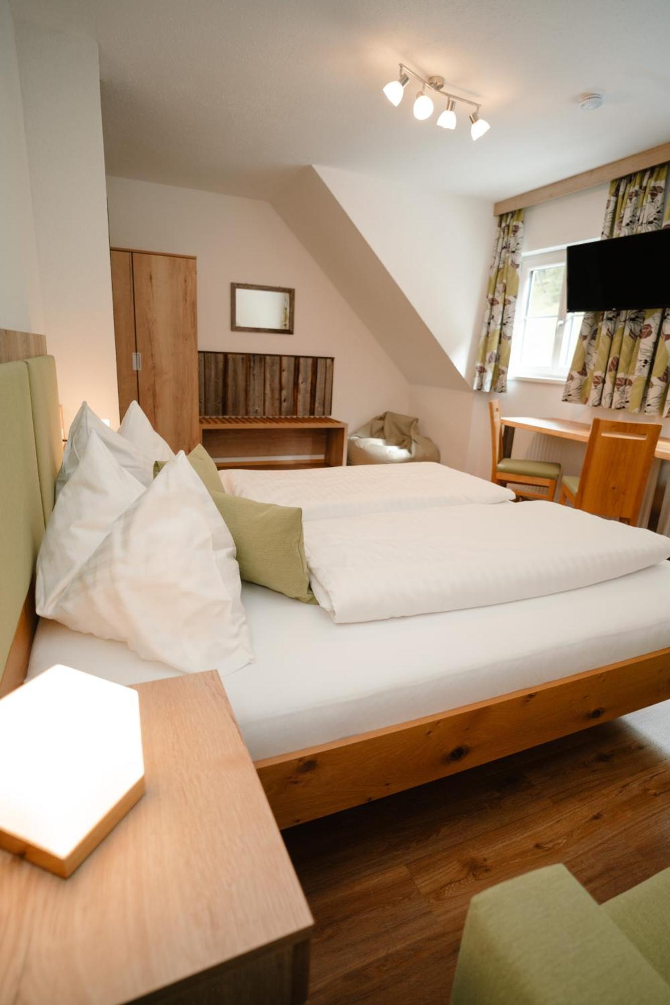 Ertlschweigerhaus Pension - Appartements - Zimmer Donnersbach Luaran gambar